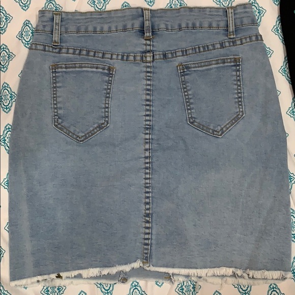 Skirts - Picture 4 of 6